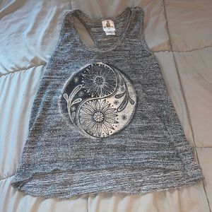 Jerry Leigh Juniors Gray Yin Yang Flower Tank Top